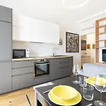 Easylife - - Sammartini 35 - 公寓
