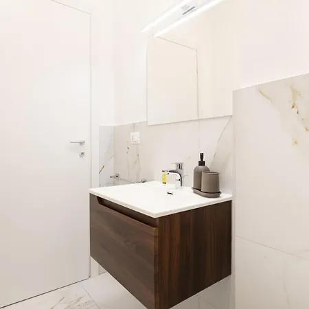 Daire Easylife - - Sammartini 35 -